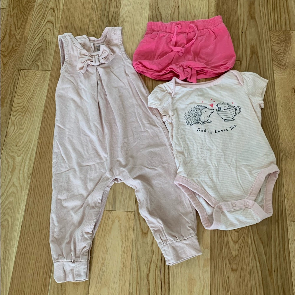Kids Bundle Of 3 Gap Items(romper, short, onesies) - Picture 1 of 12
